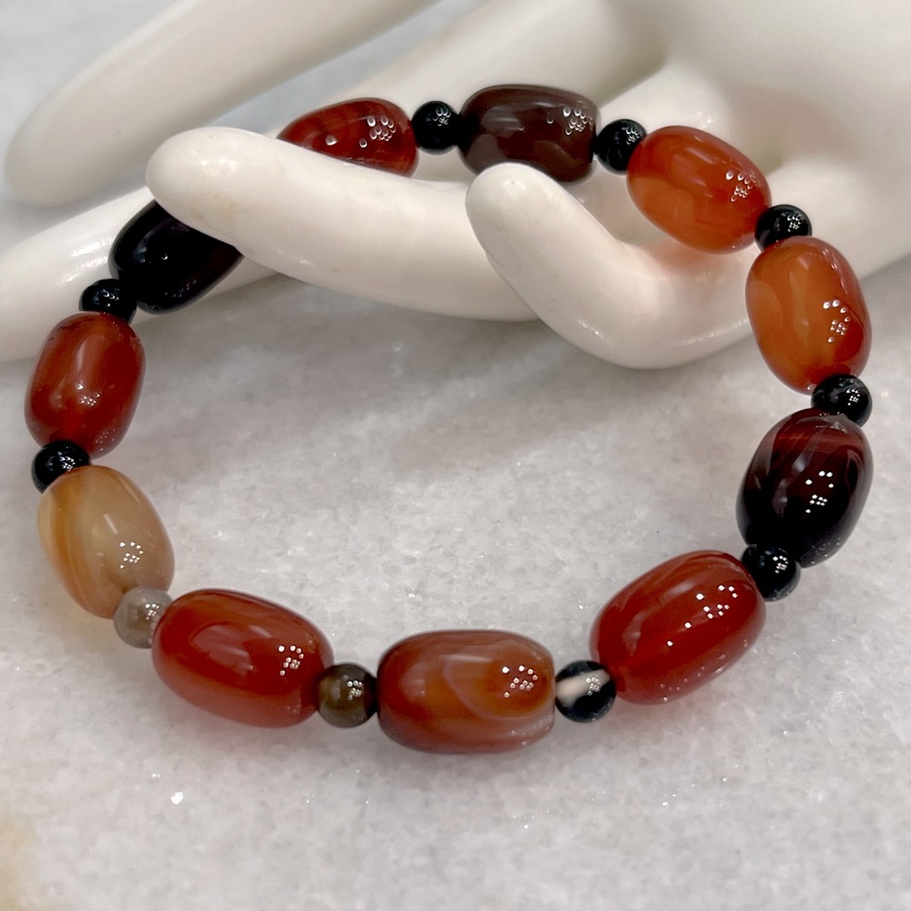 Red and Black Agate Stretch Bracelet